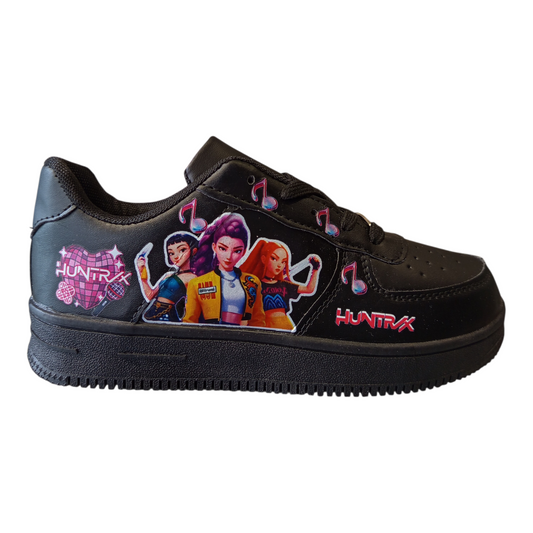 Huntri Sneakers Personalizzate – Arte da Indossare, Pezzi Unici.