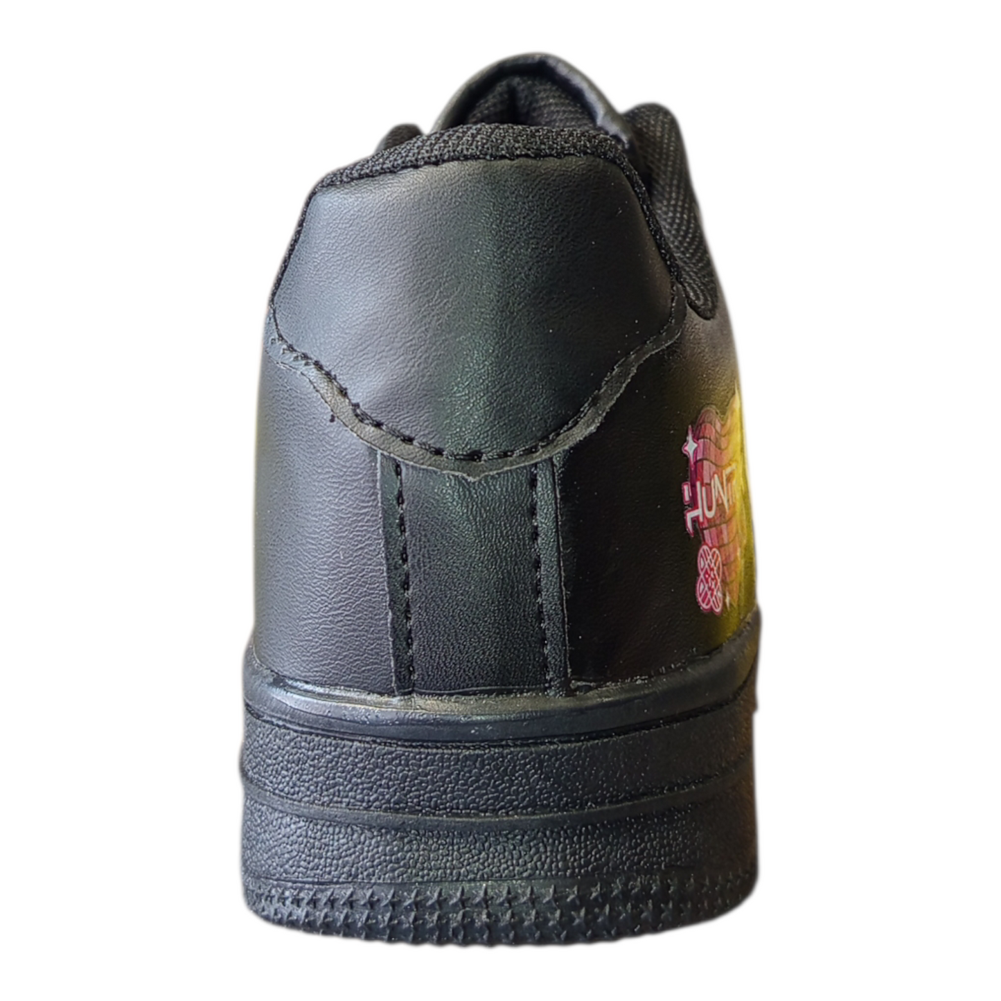 Huntri Sneakers Personalizzate – Arte da Indossare, Pezzi Unici.